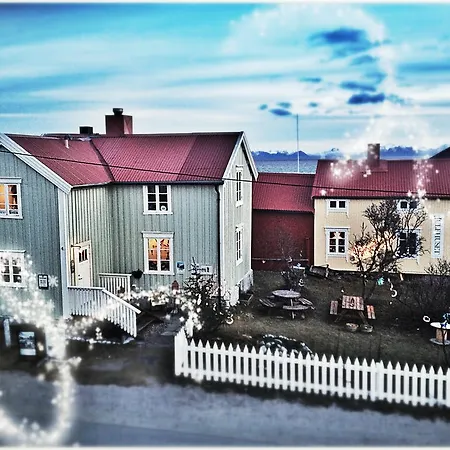 Kristina & Alma House *